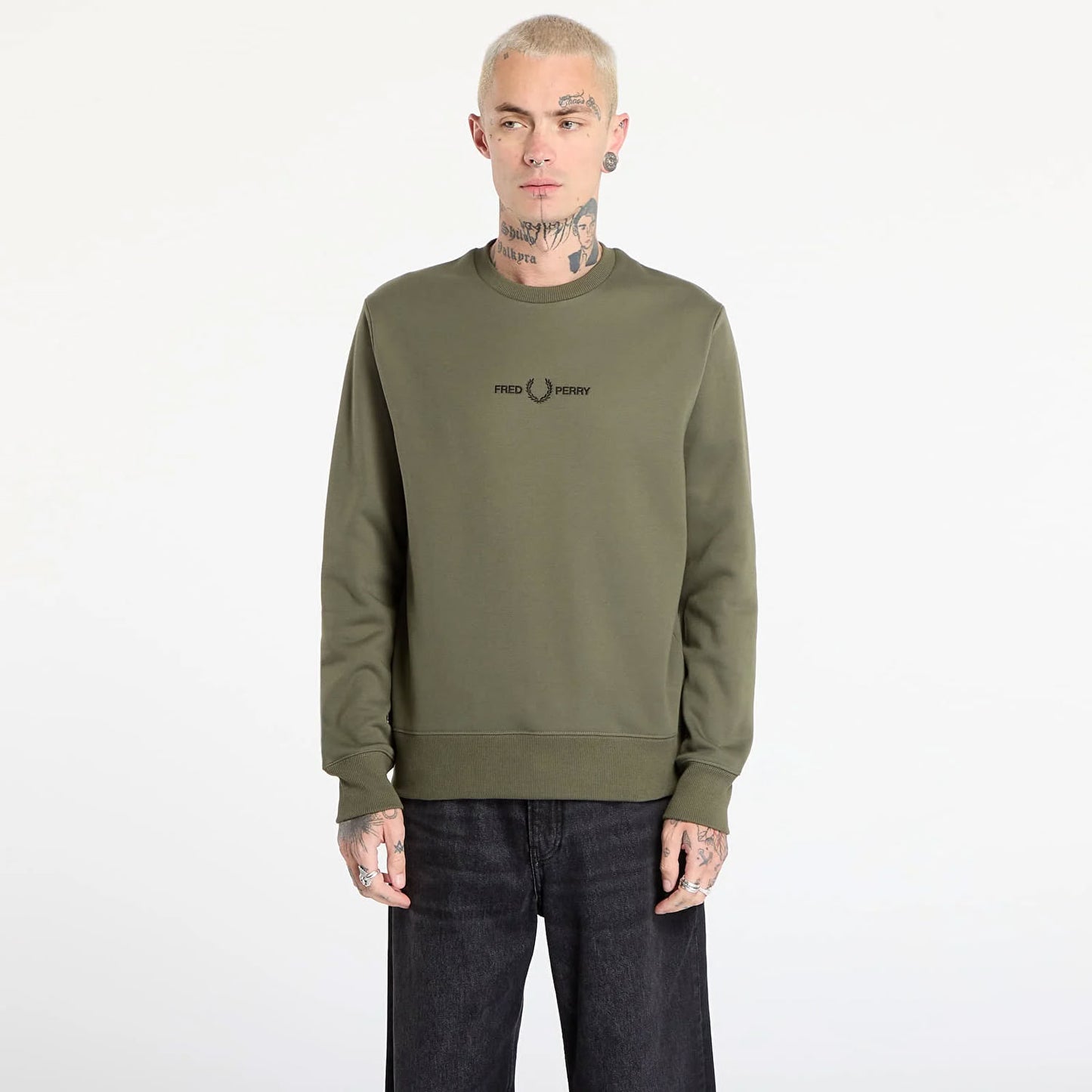 Fred Perry M4727 Embroidered Sweatshirt Laurel Wreath Green