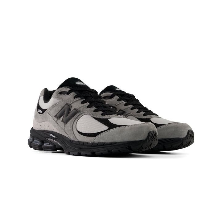 New Balance U 2002R Shoes Raincloud Black