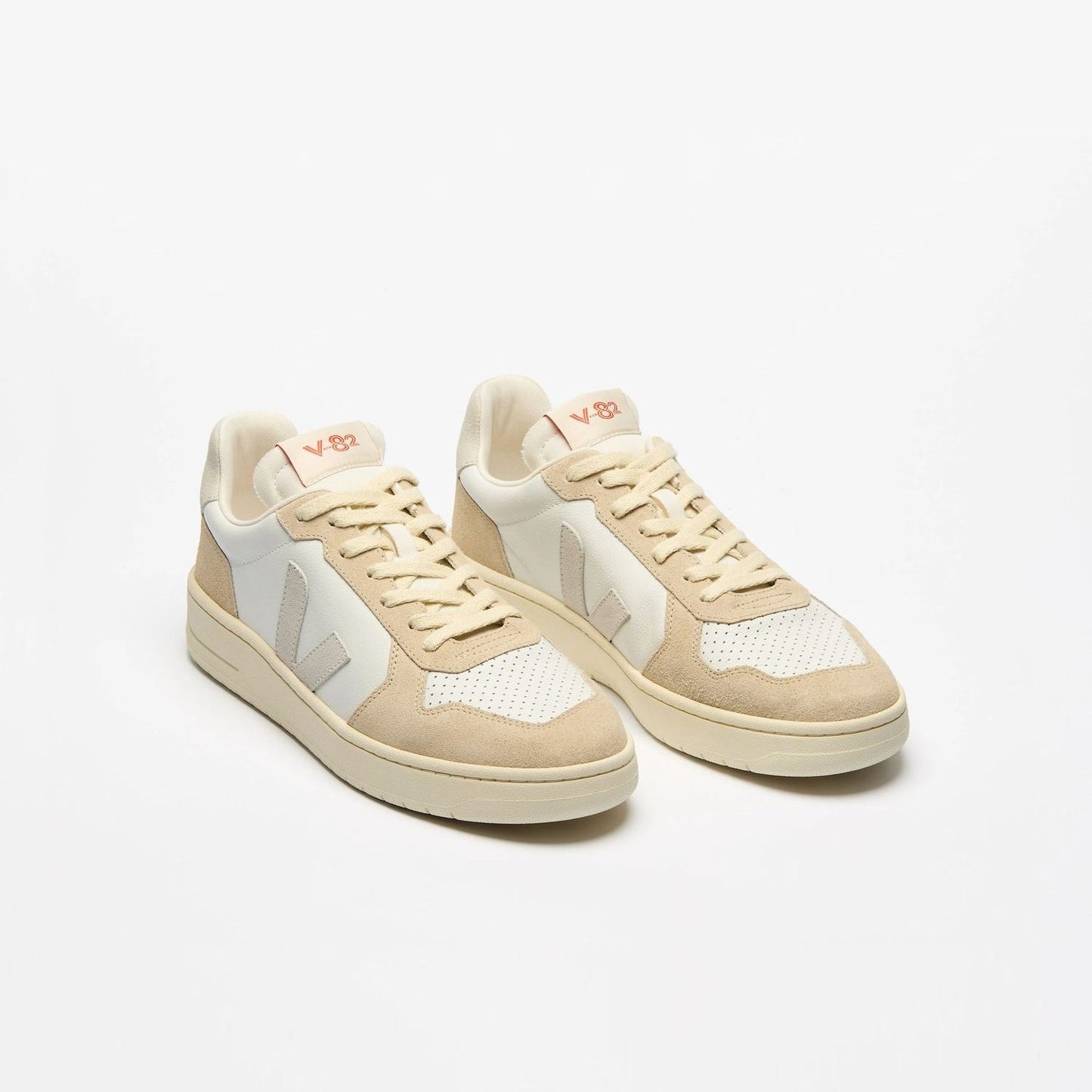 VEJA V-82 Leather Shoes White Natural Almond